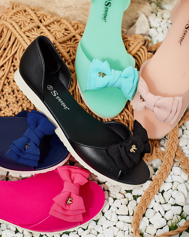 Resti Women's Xollca Bow Ballerinas