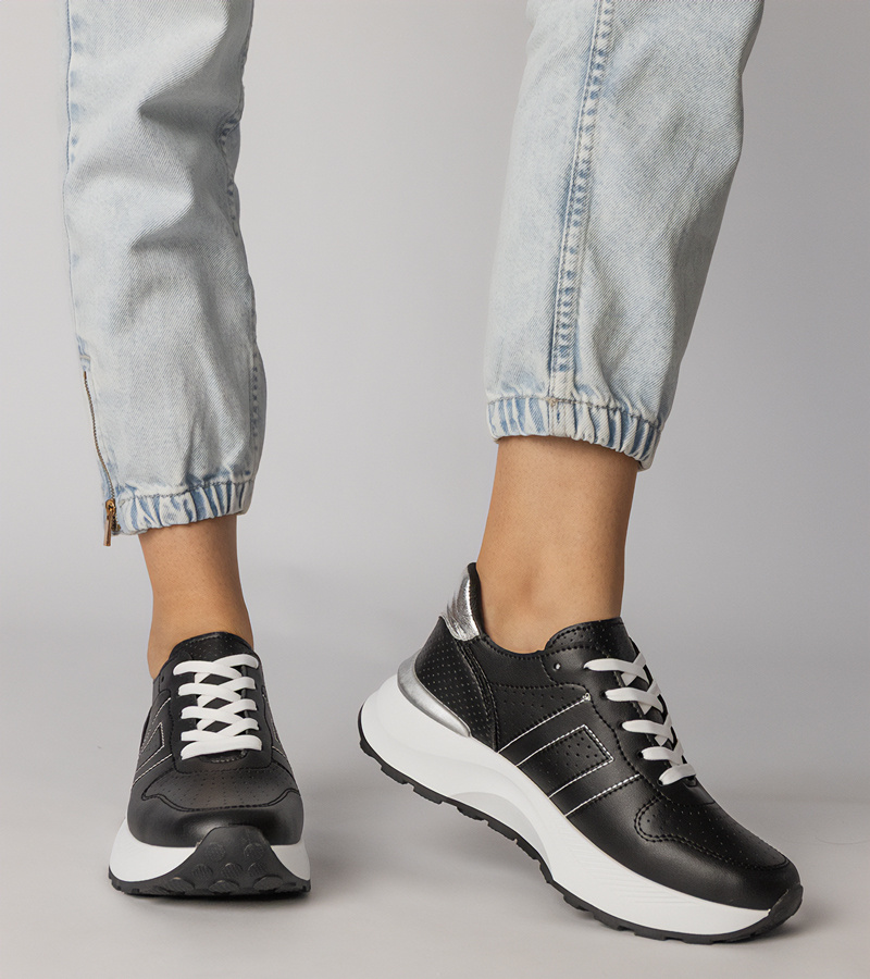 Gemre Adidași sport negri cu inserție argintie Lenkuta