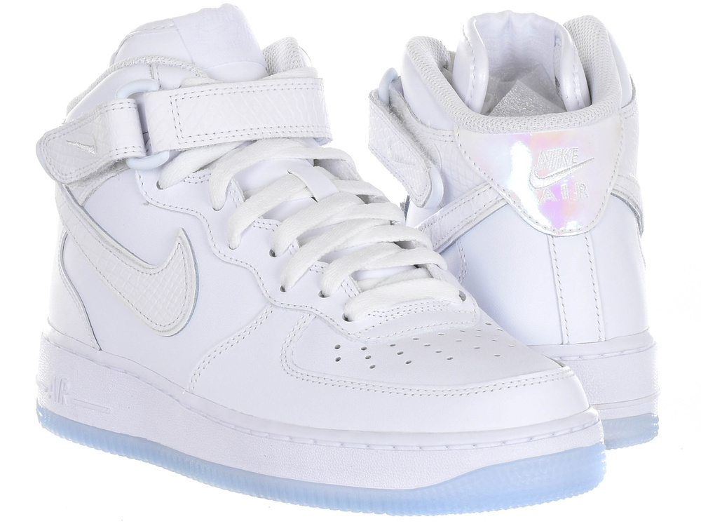 Дамски маратонки Nike W AF1 MID YOD