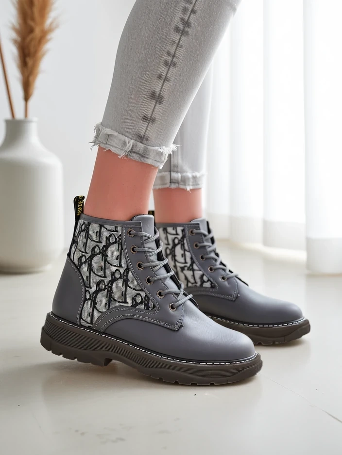 Resti Women's ankle boots with print Efrioz
