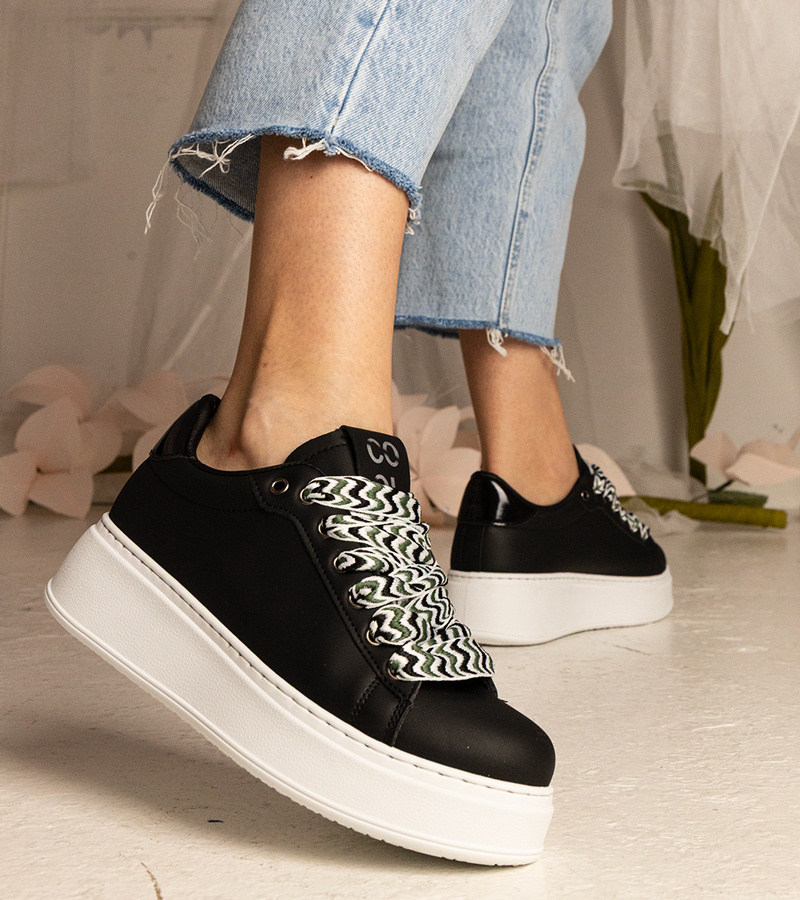 Gemre Adidași negri de damă cu șireturi masive Kessa