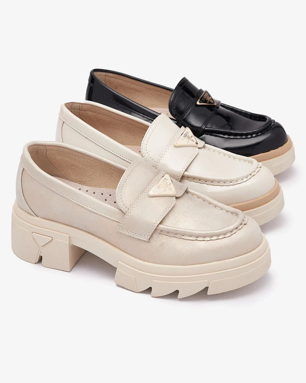 Resti Lacquered women&#039;s black moccasins with decoration Sarix - Footwear