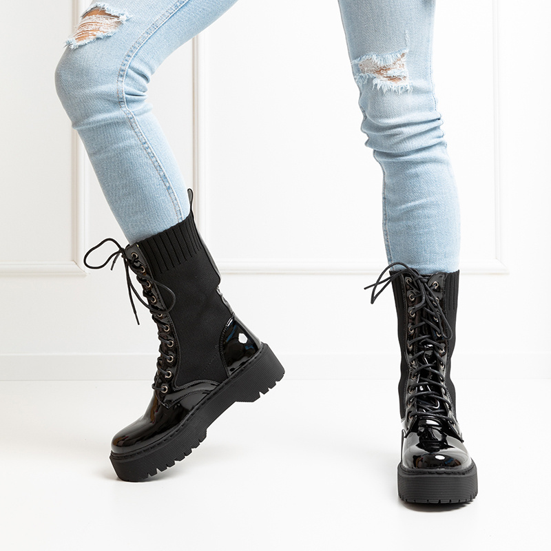 Resti Black baggers with elastic insert Kukizo- Footwear