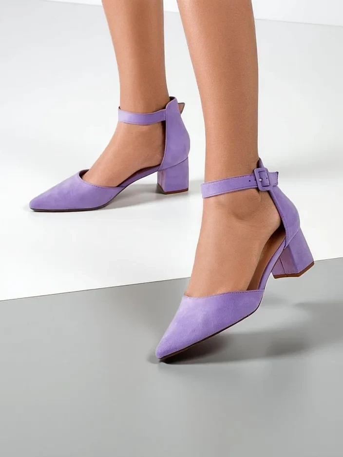 Resti Womens low-heeled pumps Celle