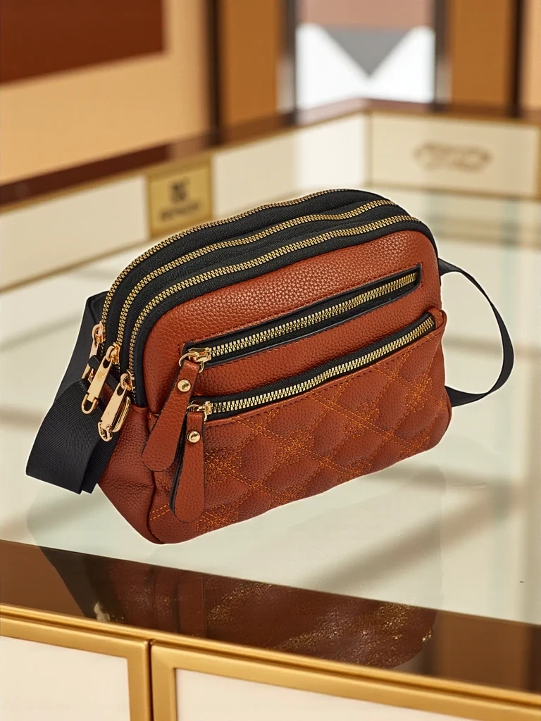 Malá dámska kabelka z eko kože Resti