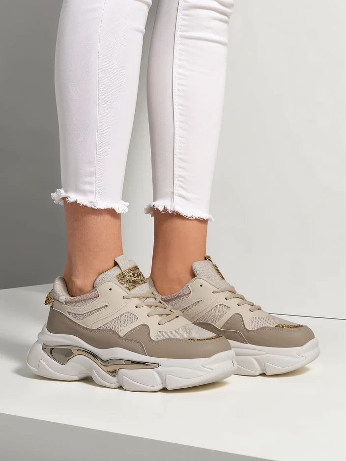 Resti Women's sneakers with a thicker sole Lesalli