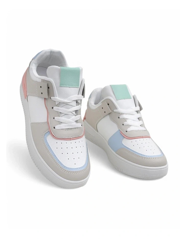 Resti Women's Sport Sneakers Ofanna