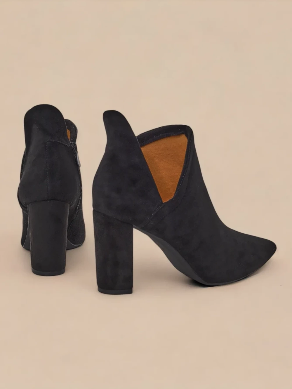 Resti Black boots with cut from Alania - Footwear