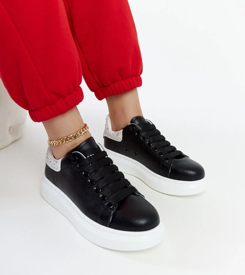 Adidași negri pe platformă GOE