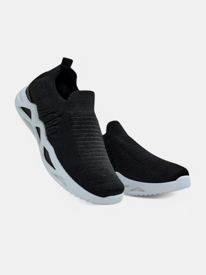 Resti Slip-on women's sneakers with rhinestones Elavises