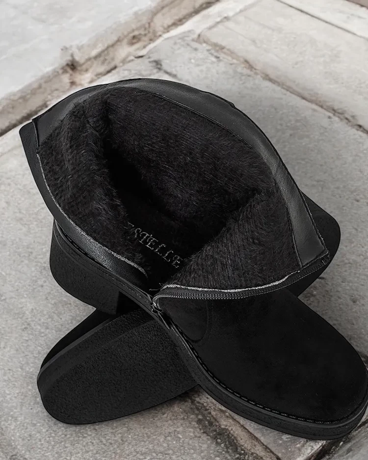 Resti Women&#039;s ankle boots on a post Boron