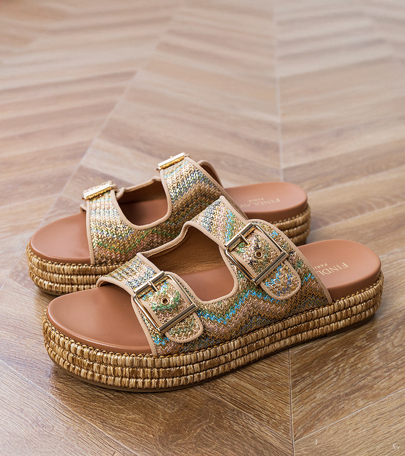D/CEO Golden sandals with buckles on the straps Rider