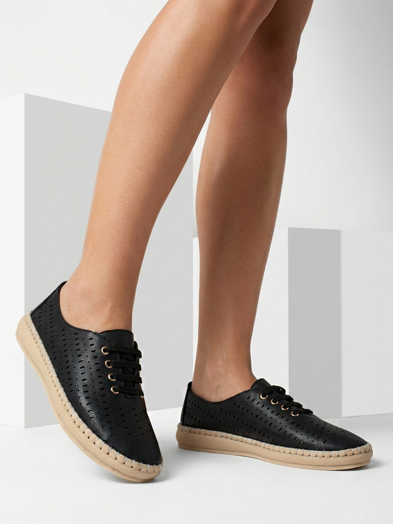 Dámske slip-on topánky Resti Eddier