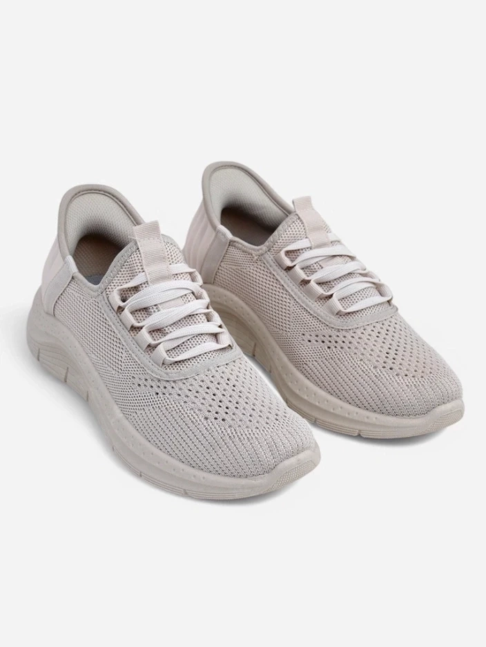 Resti Women's Slip-On Fabric Sports Shoes Arrate