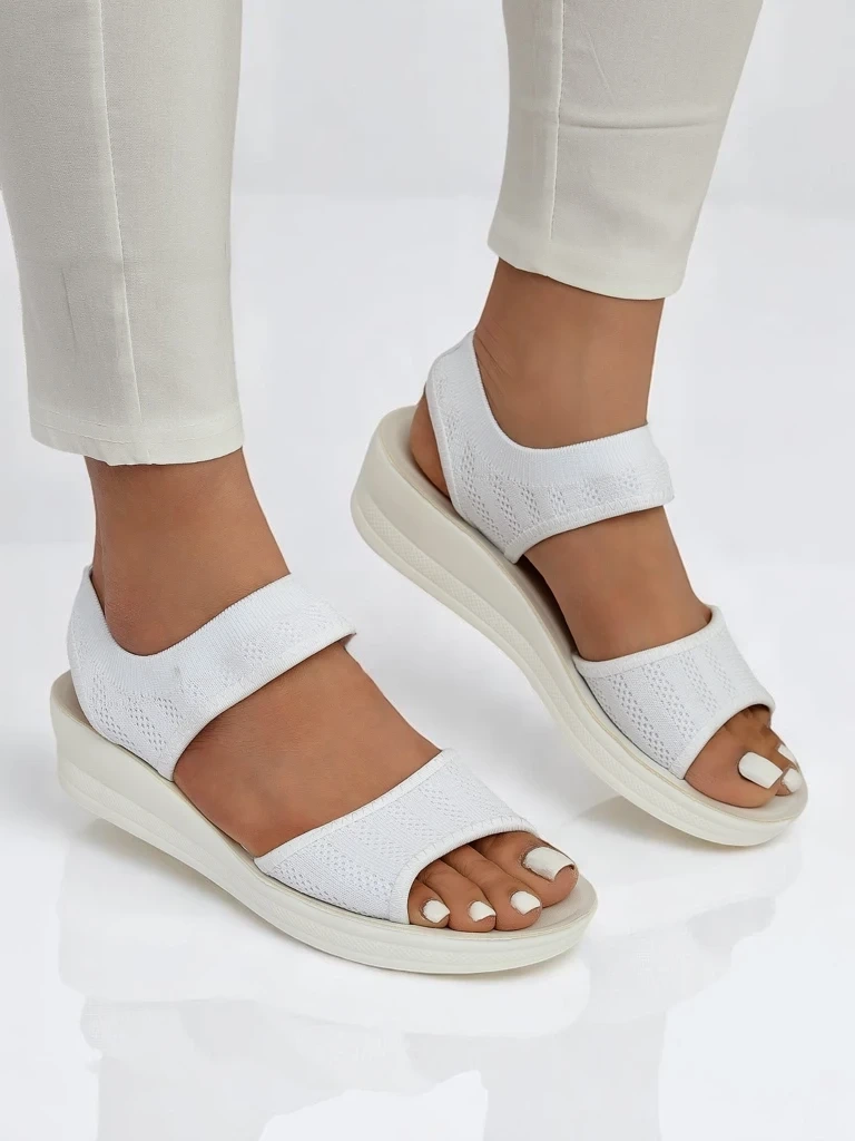 Resti Women&#039;s sandals with a thicker sole Viva Flex