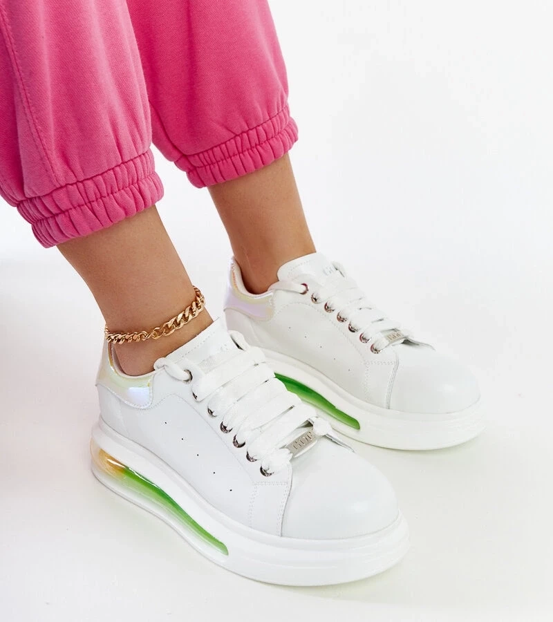 Adidași albi pe platformă GOE