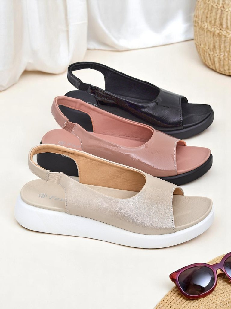 Resti Women&#039;s Luna Shines sandals on a thick sole