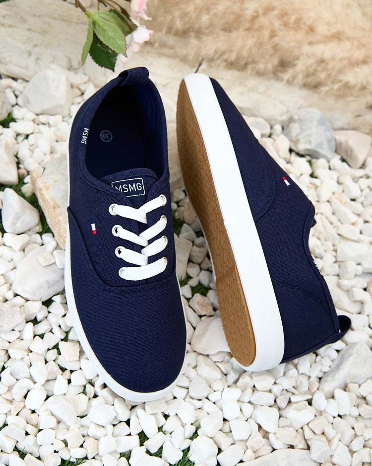Resti Women's Secilla Sneakers