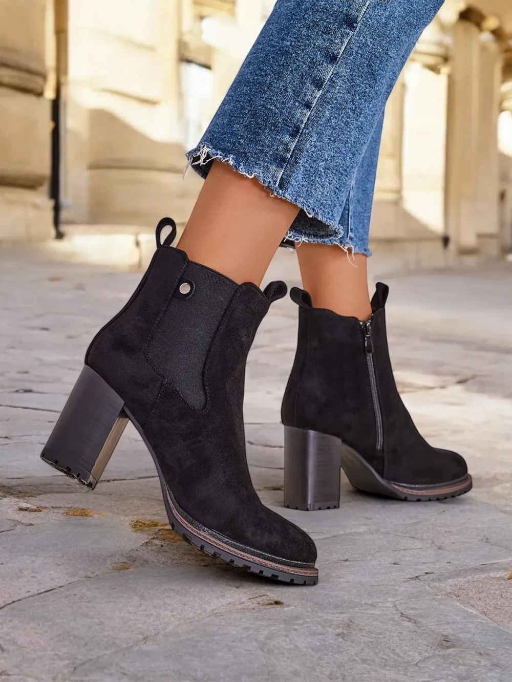 Resti Women's eco-suede ankle boots on a pillar Idilla