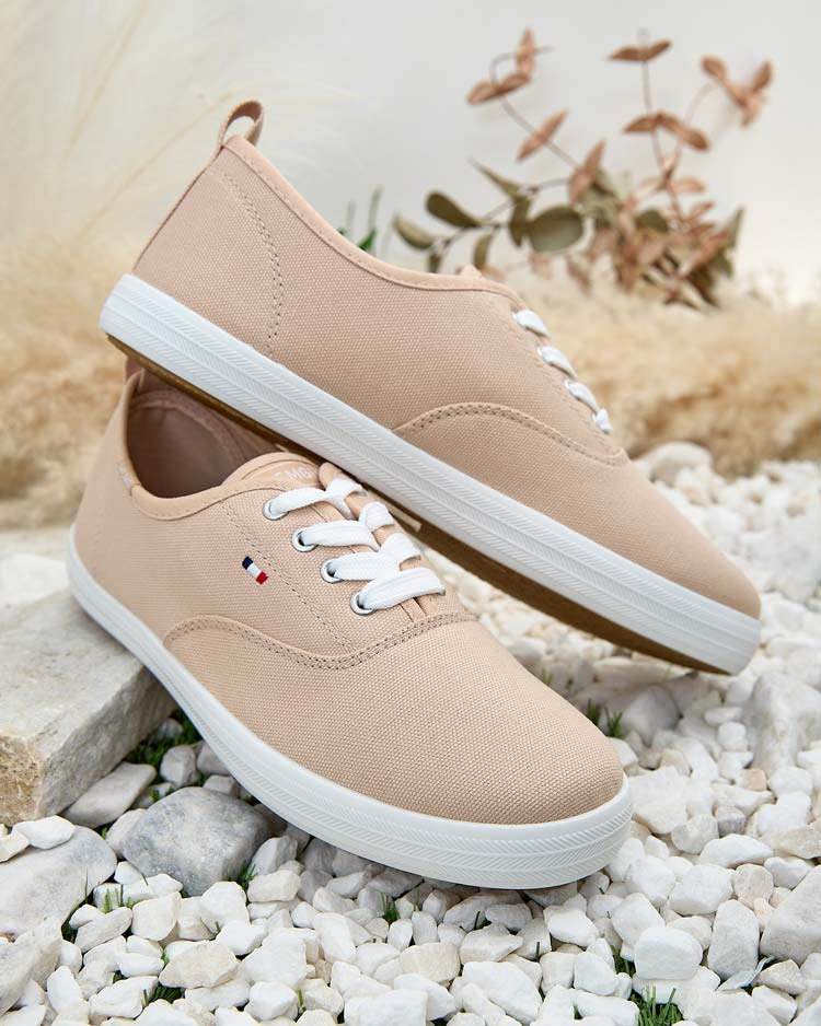 Resti Women's Secilla Sneakers