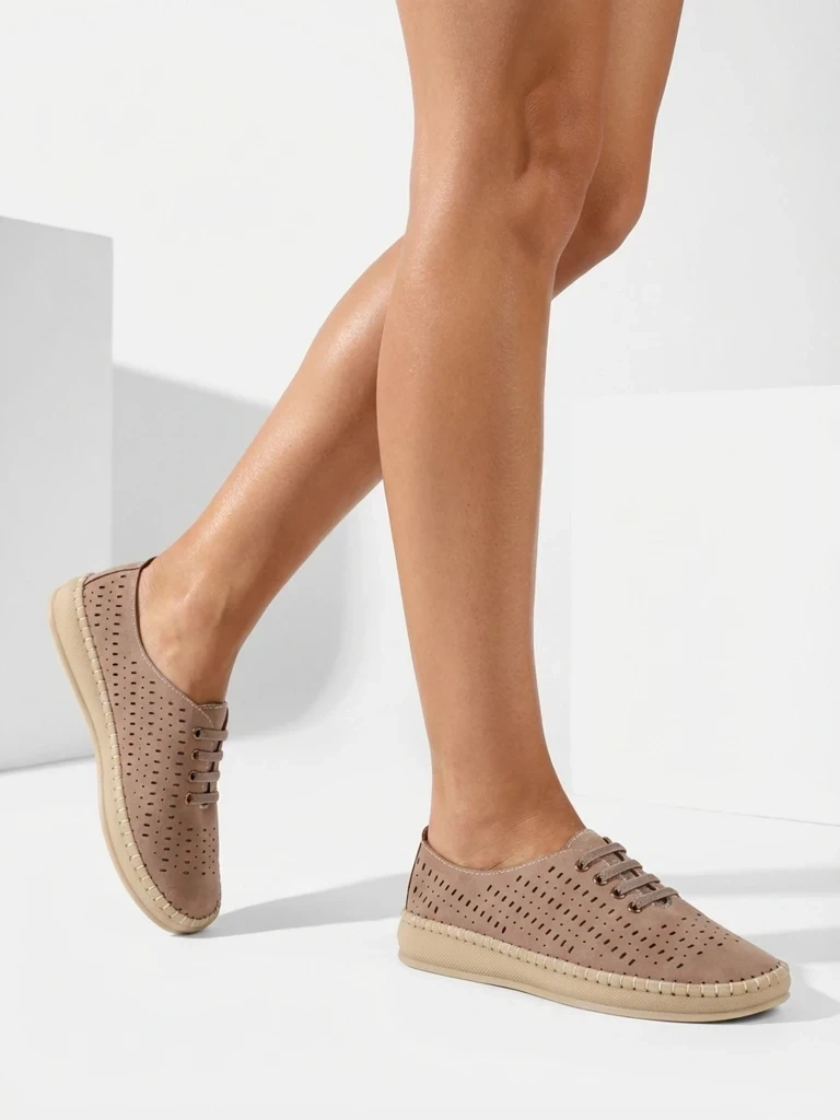 Dámske slip-on topánky Resti Eddier