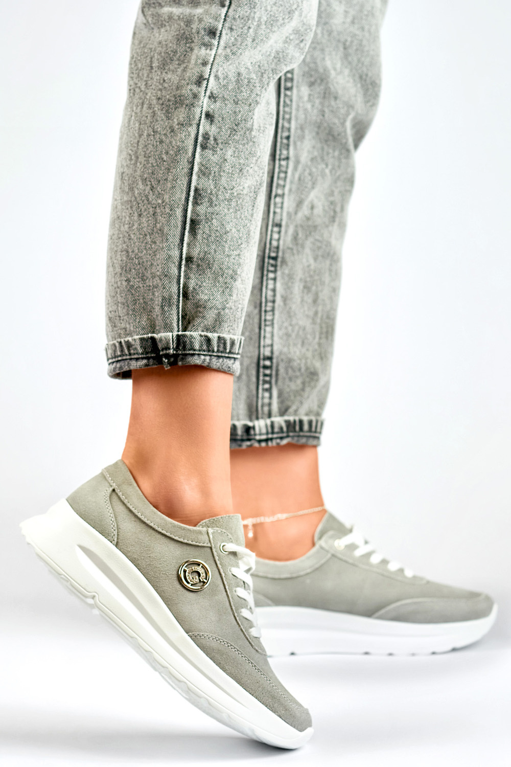 primohurt Sneakersy damskie ze skóry naturalnej w kolorze szarym