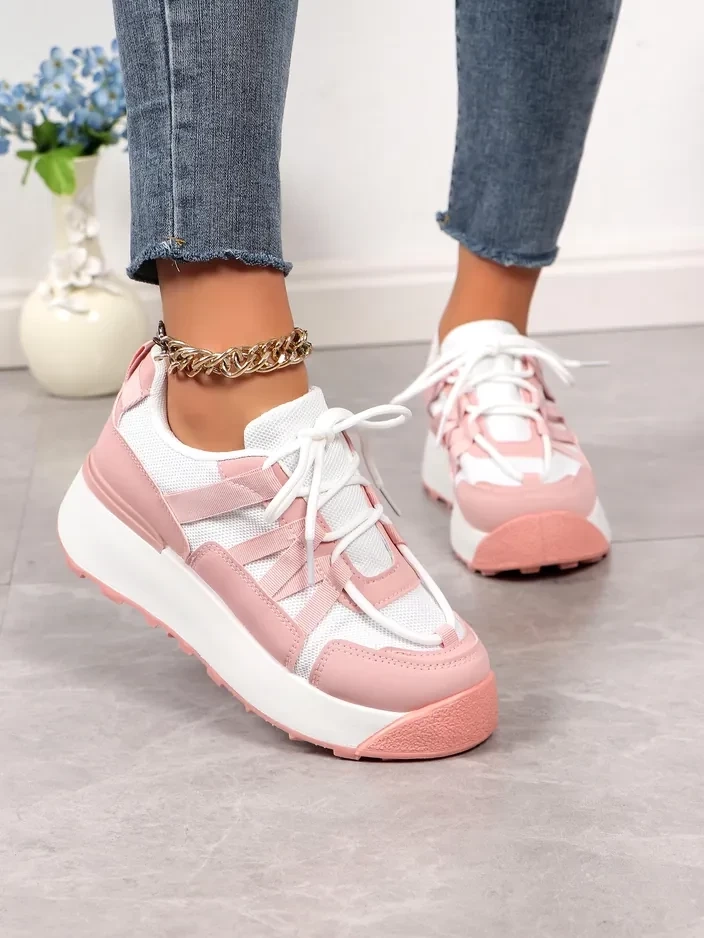 Resti Women's sports sneakers Clevsa