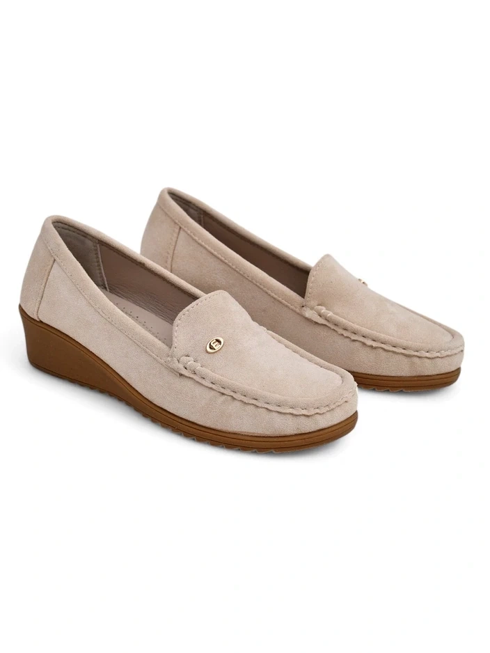 Resti Womens moccasins on a low wedge Lepolt