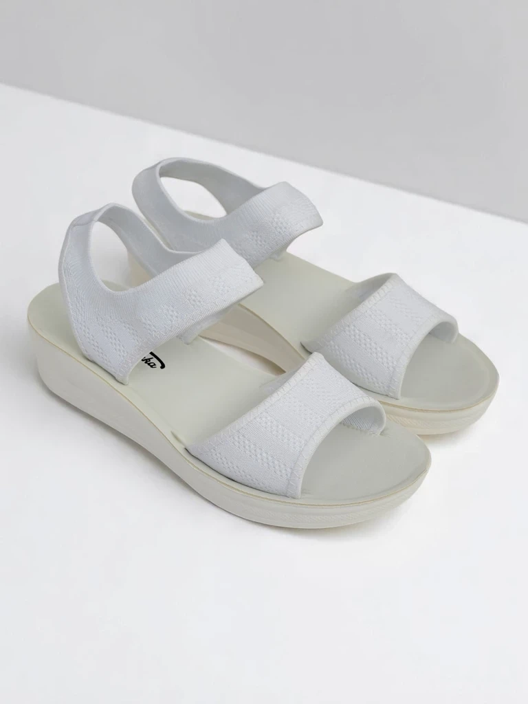 Resti Women&#039;s sandals with a thicker sole Viva Flex