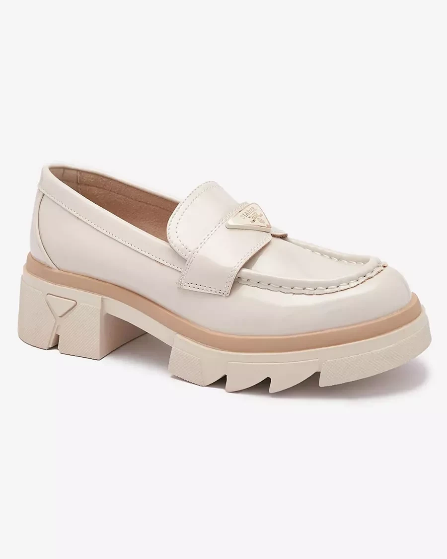 Resti Lacquered women&#039;s beige moccasins with decoration Sarix - Footwear