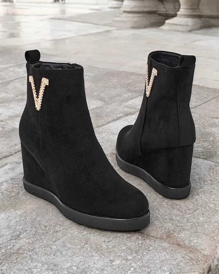 Resti Nerias women's boots on heels