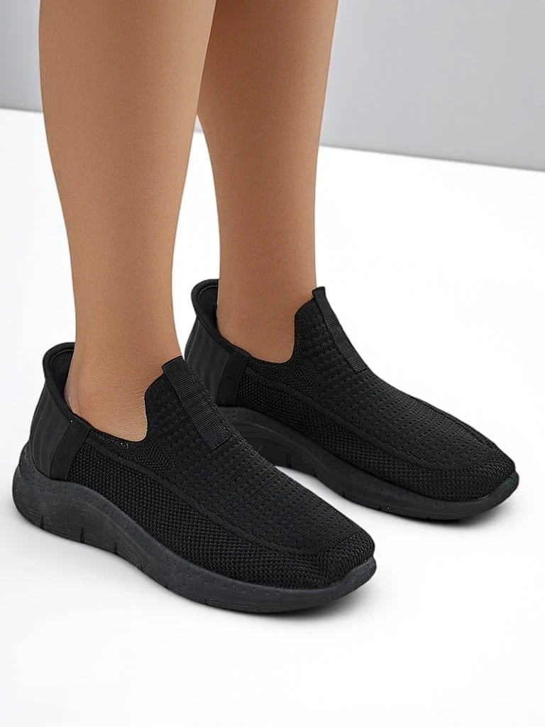 Resti Women's Slip-On Fabric Sports Shoes Secat