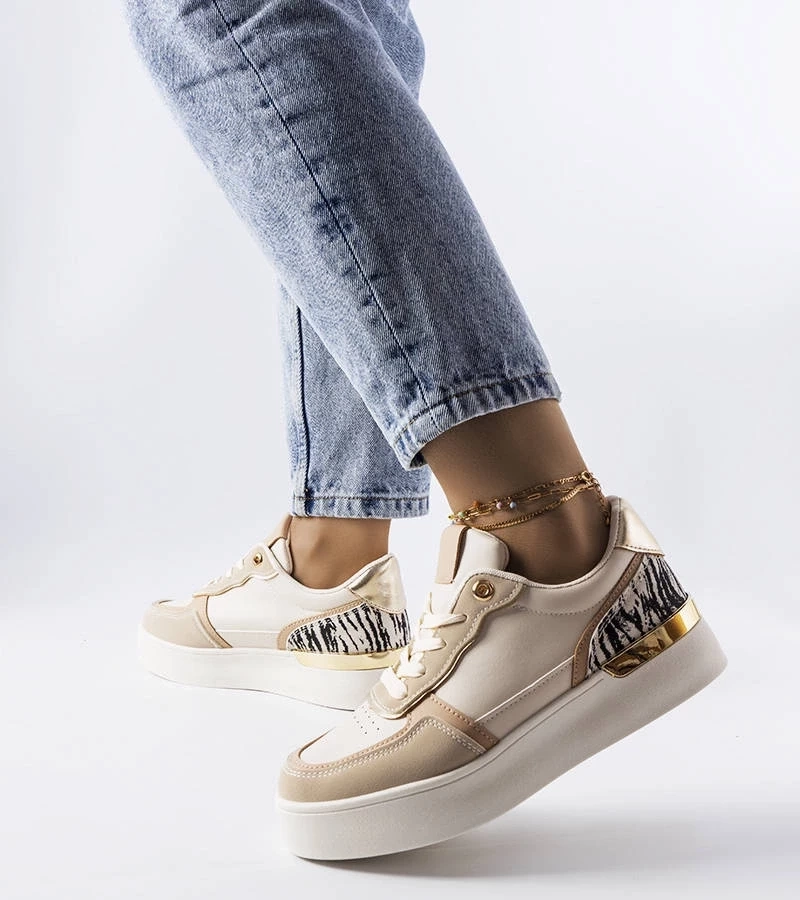 D/CEO White trainers Justar