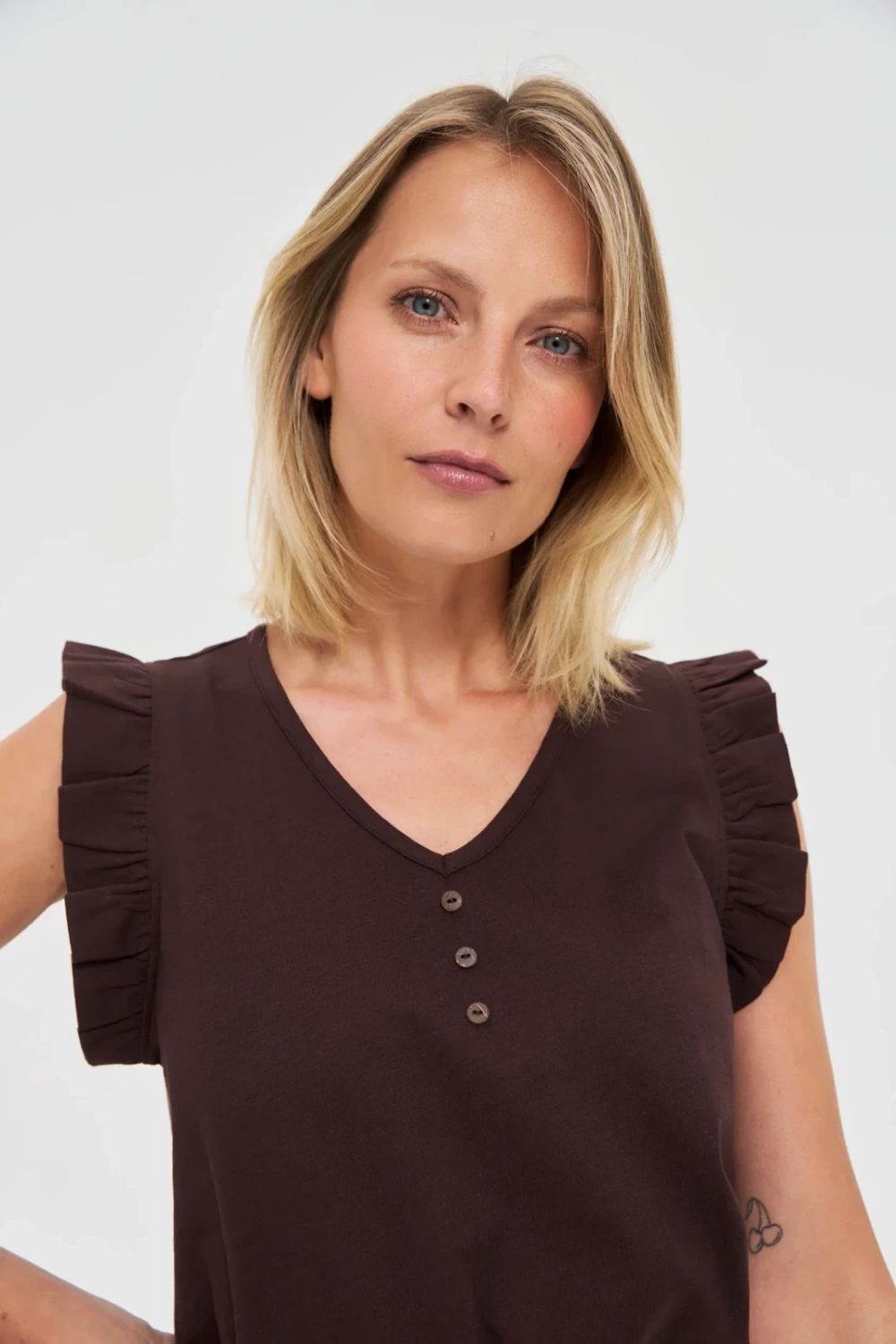 Marisse Brown Blouse With Ruffles On The Shoulders