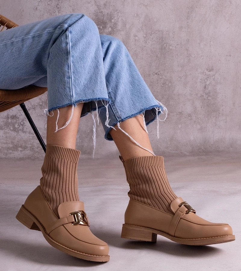 Gemre Botine bej închis cu partea superioară din material Kris