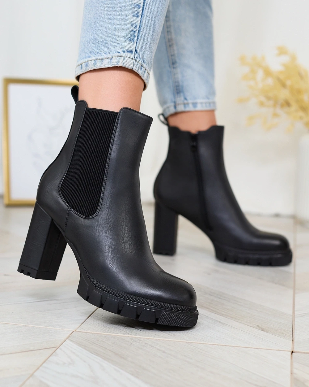 Resti Black women's Seihay high heel boots