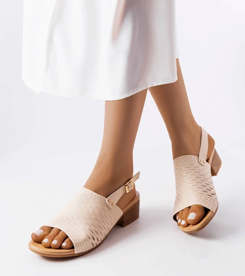D/CEO Black sandals on a block heel Millo