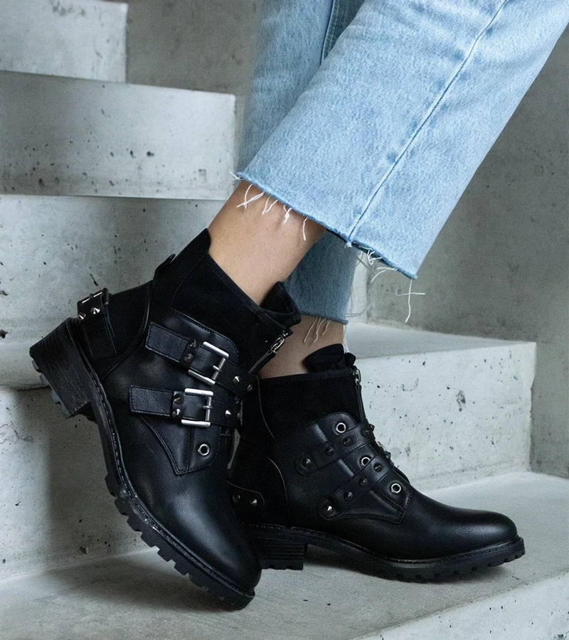 Gemre Neffa ghete negre decorate cu ținte cu toc plat