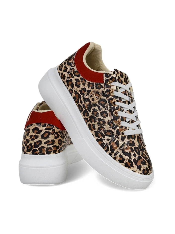 Resti Women's perforated sports sneakers Leopess