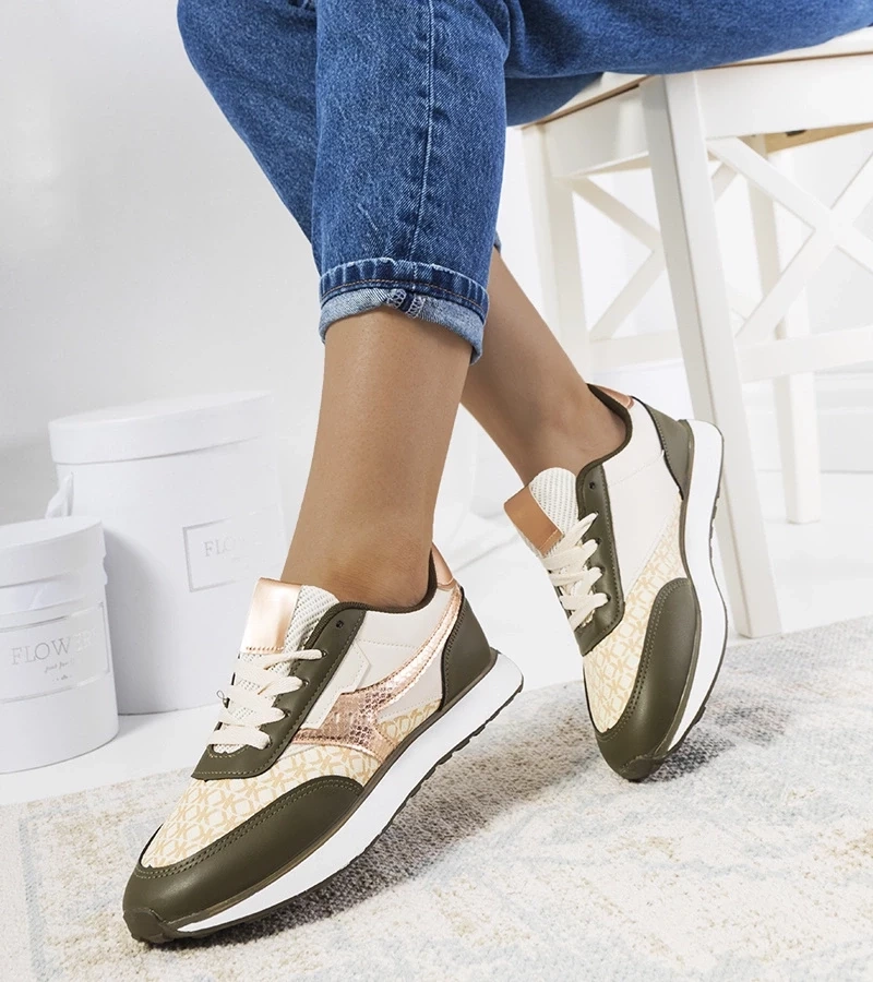 D/CEO White sneakers Ingram