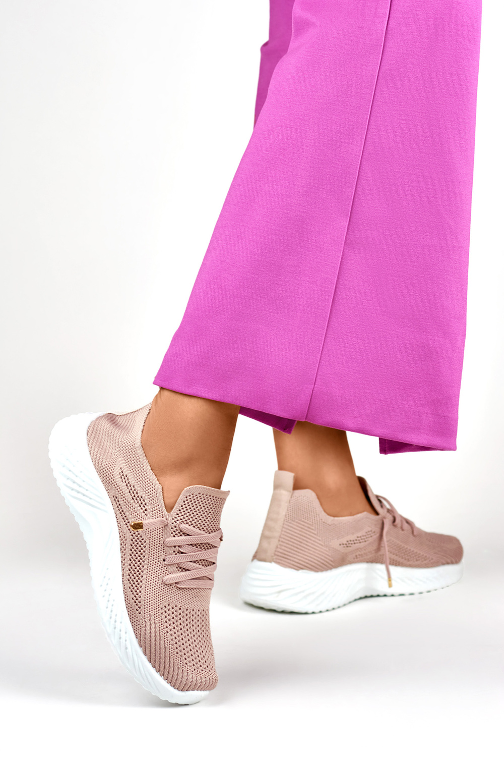 primohurt Pudrowe elastyczne buty sportowe damskie