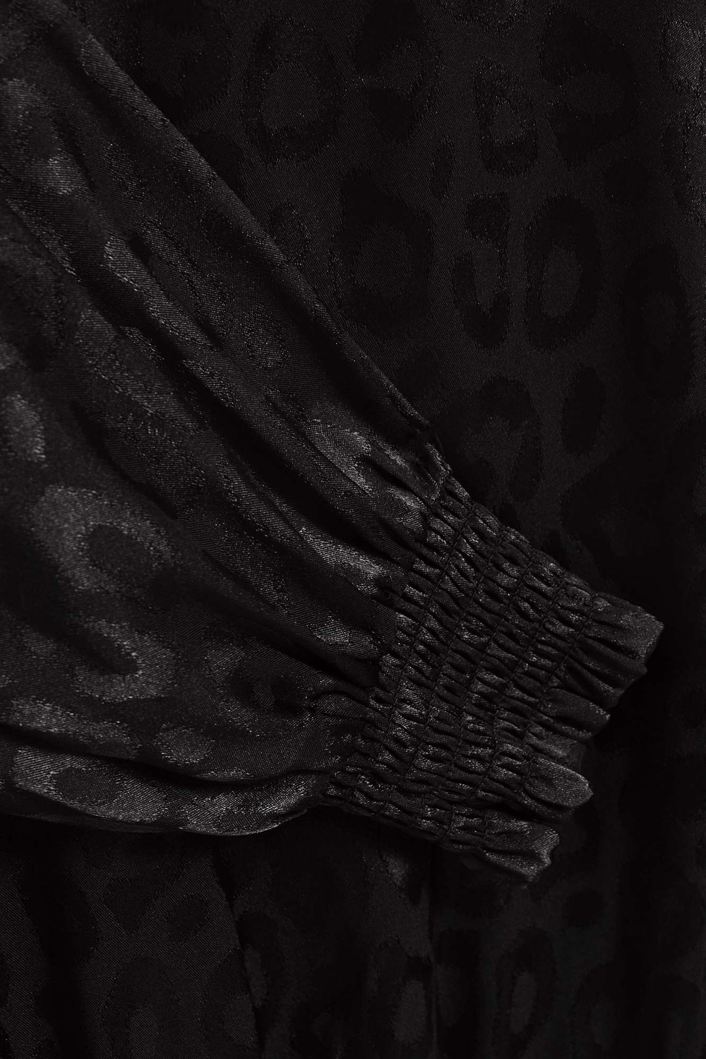 Marisse Black Puff Sleeve Animal Print Shirt