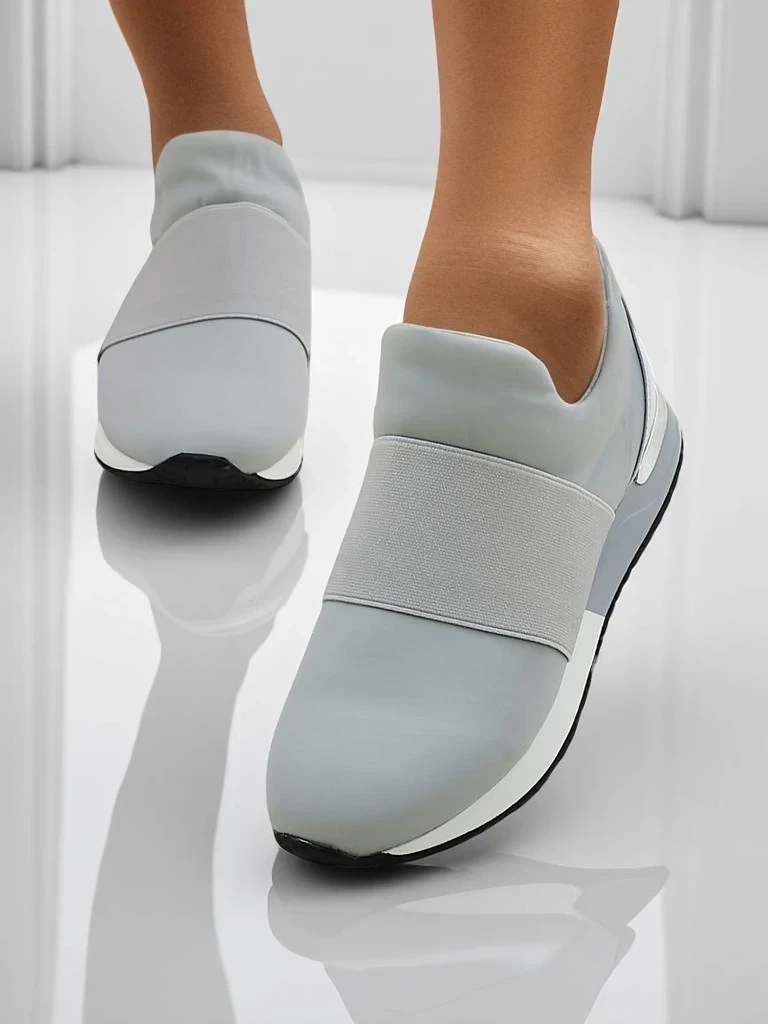 Resti Slip-on womens fabric sports shoes Arate