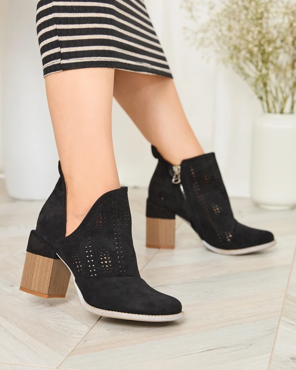 Resti Openwork post boots in black Revivela