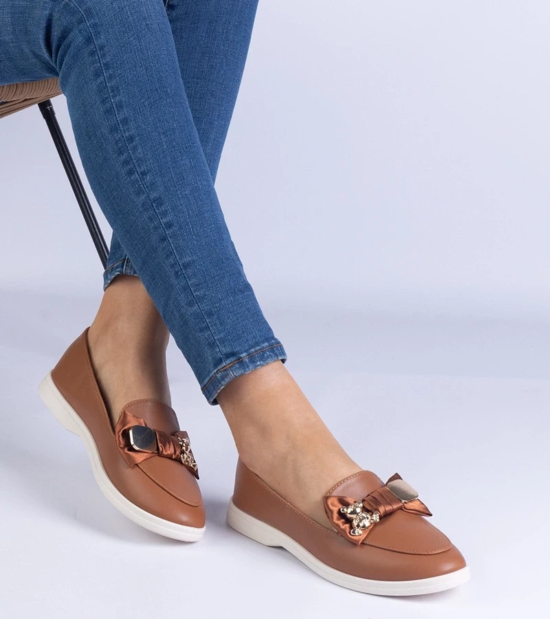 Gemre Mocasini maro decorați cu fundiță și ursuleț auriu Nensi