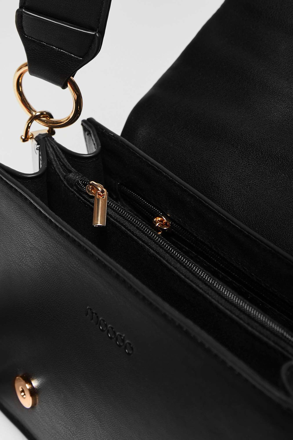 Marisse Shoulder Bag With A Wide Strap