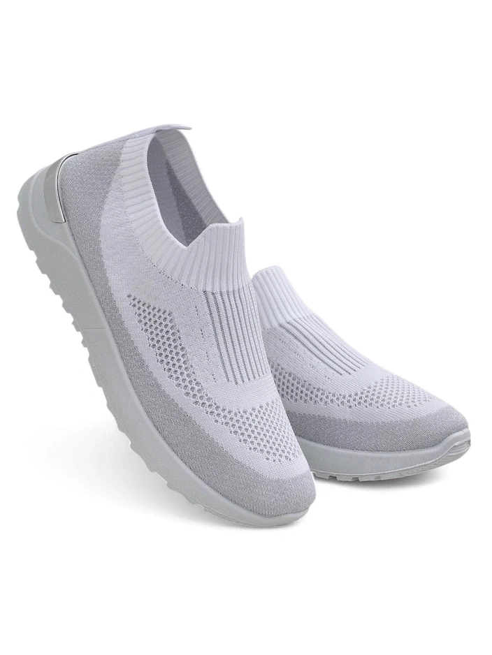 Resti Women's slip-on fabric sports shoes Terrifa