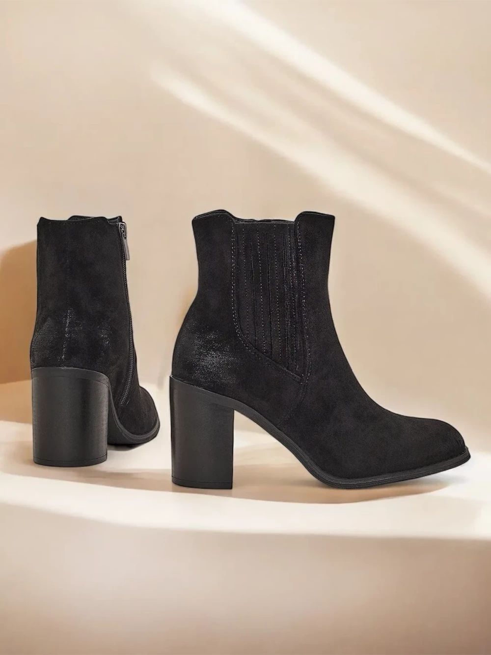 Resti Eco-suede women&#039;s ankle boots on a block heel Cesios