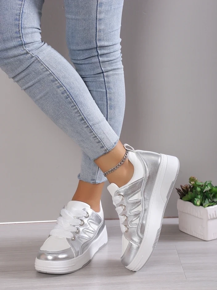 Resti Women's sneakers with a thicker sole Assaqi