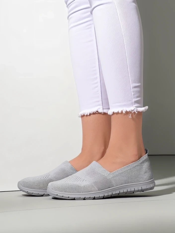 Resti Women's slip-on sports shoes Ollabes